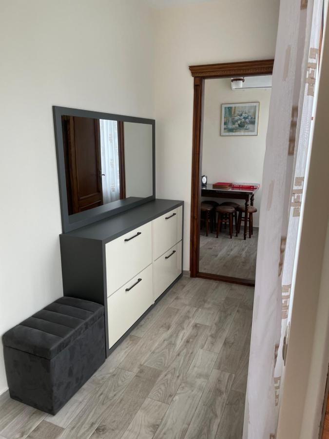 Temo Guest House 10 バトゥーミ エクステリア 写真